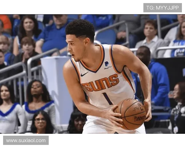 布克开季前七场创纪录成太阳队史首位得分助攻双双破200的球员